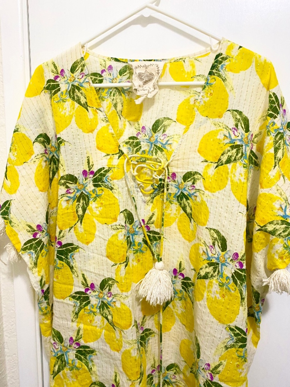Z & L Made With Love Size L Women’s Yellow Lemon Print Summer Tassel Blouse